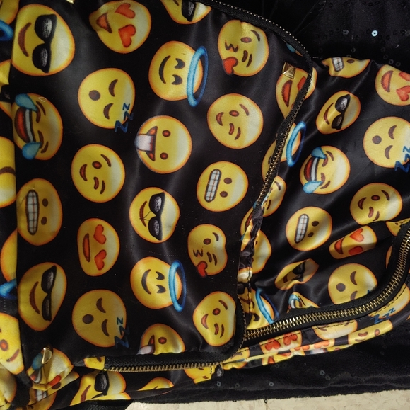 2 items for one price!! - Picture 4 of 8